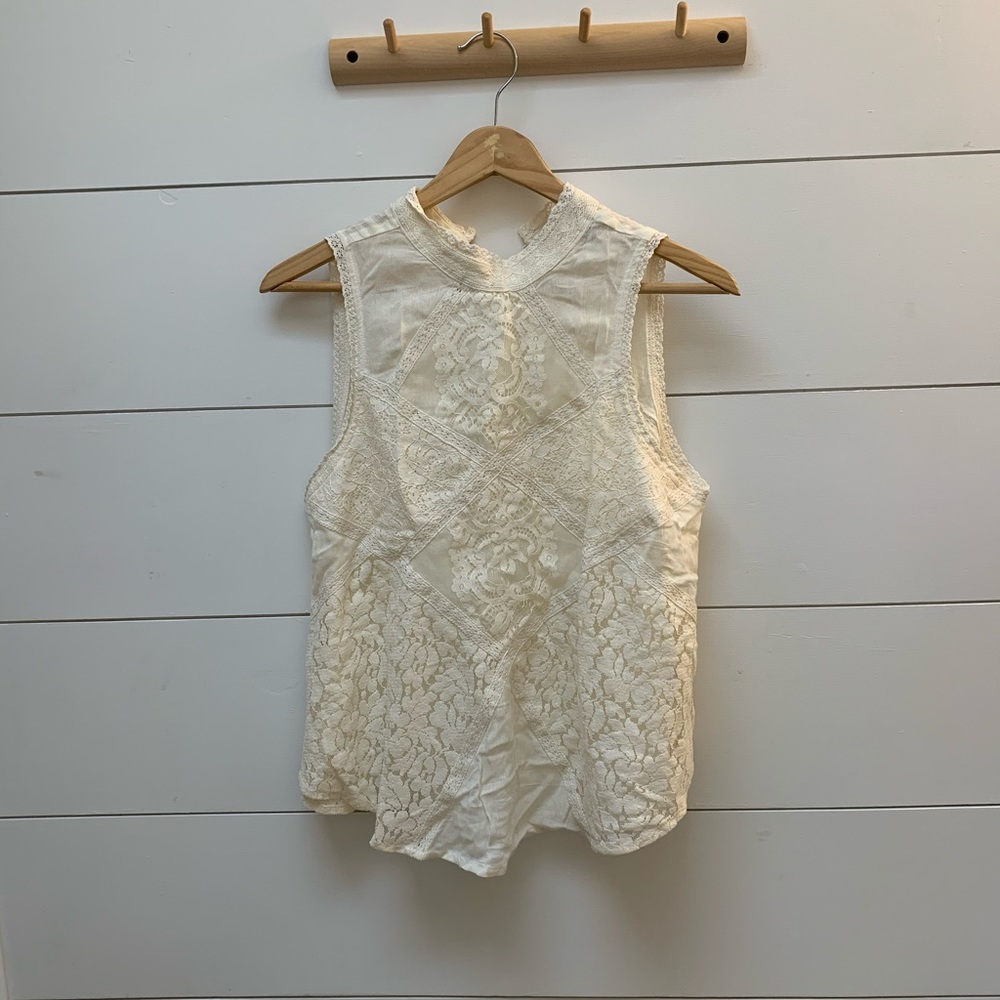 AE Highneck Lace Tank/blouse